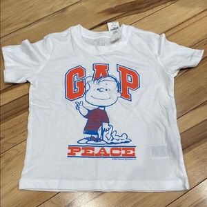 GAP Kids White Graphic T-Shirt